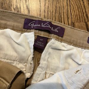 Gloria Vanderbilt Khaki’s